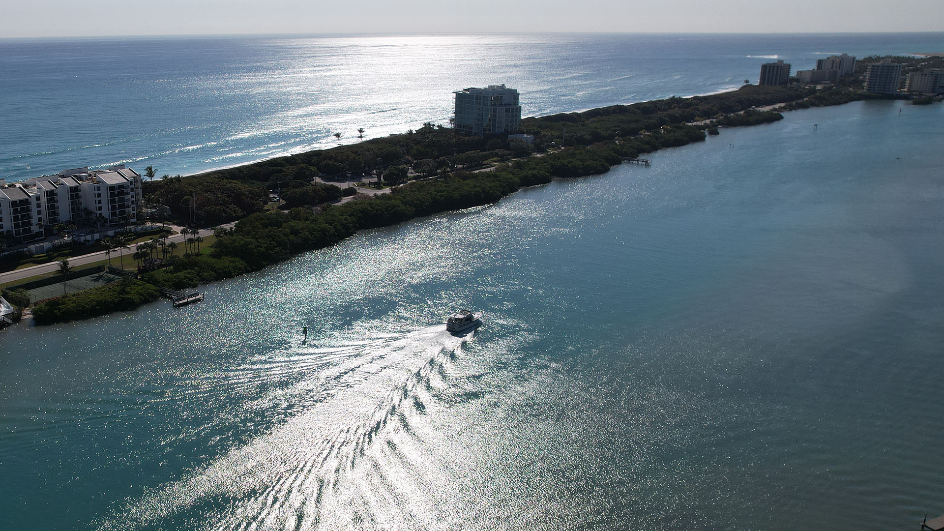 Jupiter  Florida intracoastal Sightseeing-tour.